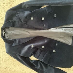 Theory blazer size 4, blue velvet blazer! So chic and cool.
